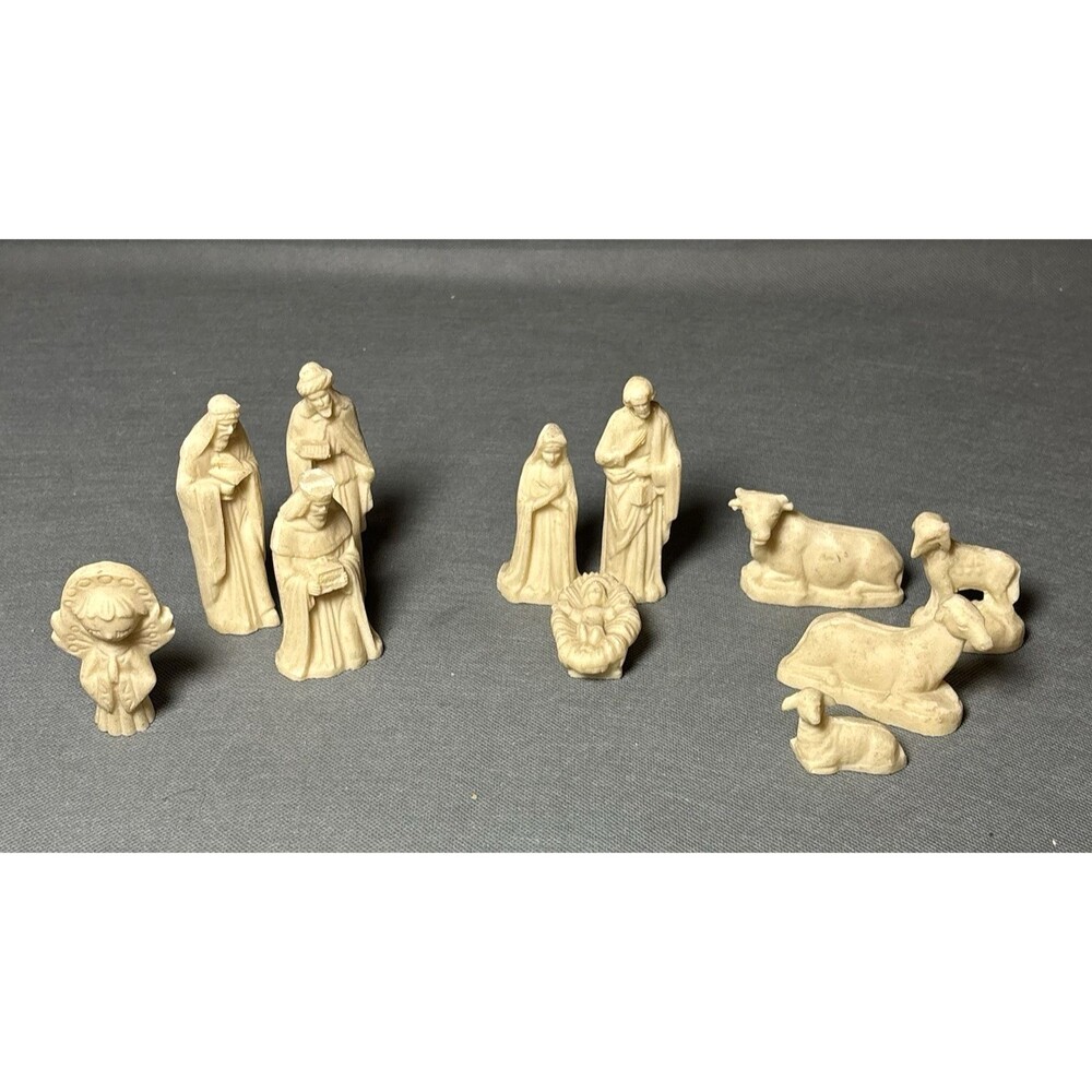 Vintage Navity Set Figurines-Hecho Mexico-Cream Colored Hard Stone-11 piece set